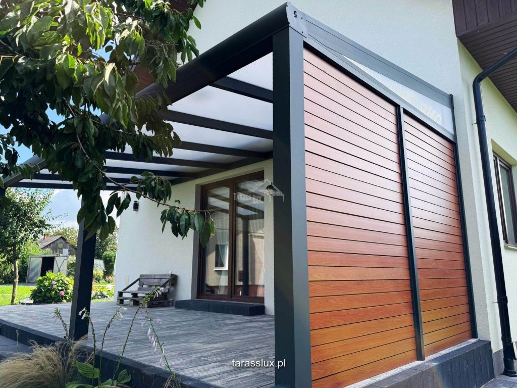 Zadaszenie z deseczkami Zamość